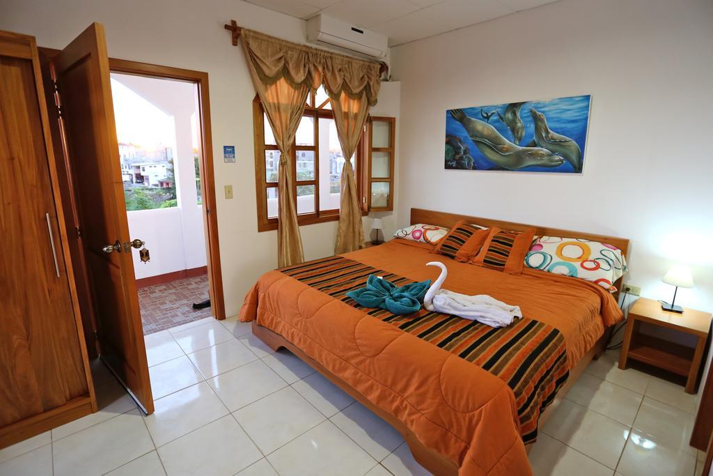 The Galapagos Pearl B&B Puerto Ayora  Luaran gambar